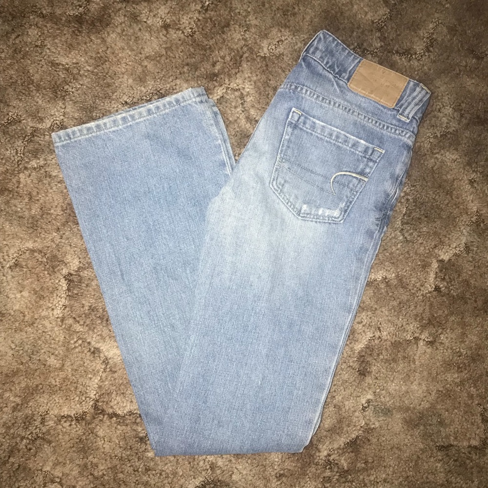 B3 American eagle jeans